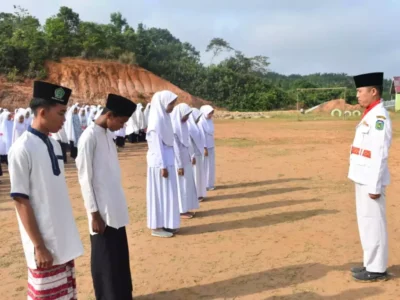 kegiatan-ponpes-modern-al-hariri-11-680f342bb4a2f kegiatan-ponpes-modern-al-hariri-11-680f342bb4a2f