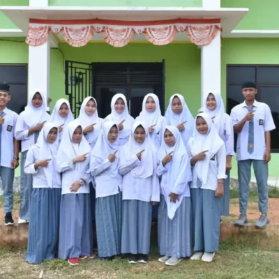 kegiatan-ponpes-modern-al-hariri-7-680f3426a812e kegiatan-ponpes-modern-al-hariri-7-680f3426a812e