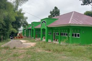 GEDUNG BELAJAR MADRASAH IBTIDAIYAH (MI) AL-HARIRI GEDUNG BELAJAR MADRASAH IBTIDAIYAH (MI) AL-HARIRI